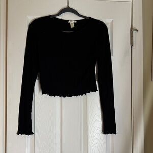 Bozzolo Black Ruffled Hem Long Sleeve Top